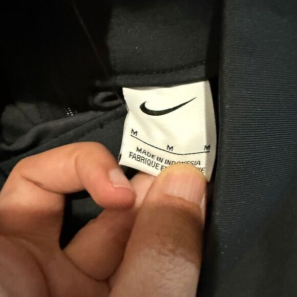 NWT Nike Team Tech Pack Woven Short High Waist Stretch DX0626-060 Women's Size M - Picture 3 of 8